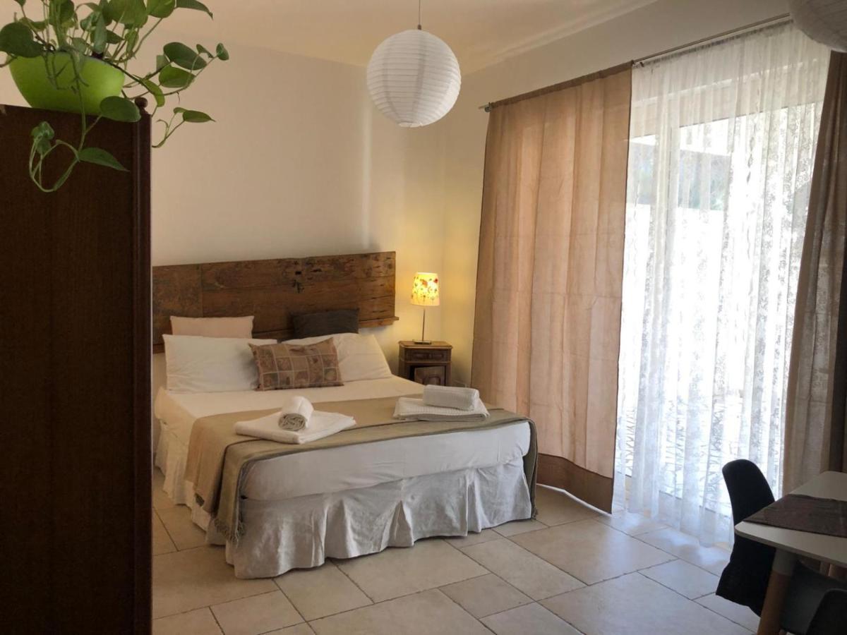 토레 델 로소 Odegos Mono & Trilo B&B 외부 사진